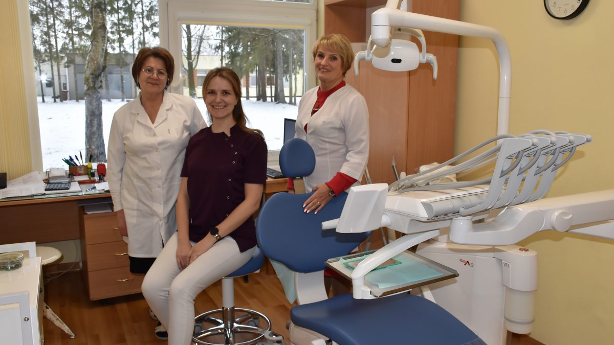 Plungės ligoninės Odontologijos ir ortopedijos skyriaus darbuotojos džiaugiasi pacientams galėdamos pasiūlyti šiuolaikiškas paslaugas ir sąlygas